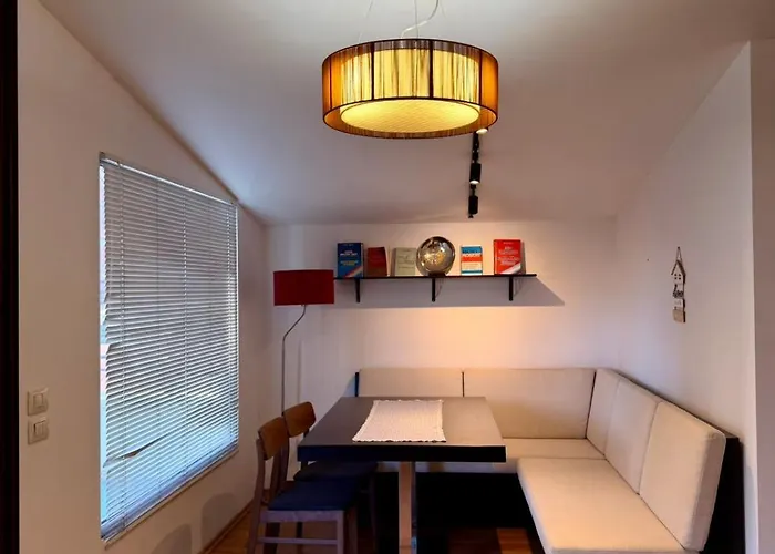 Upper View Nest تيرانا